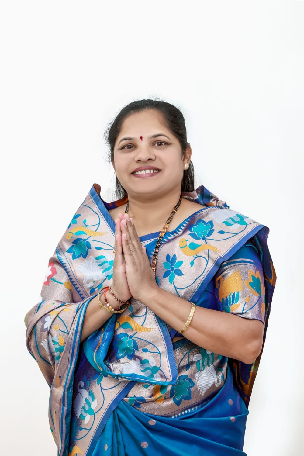 जनतेचा विश्वास, विकासाची आस — निमोण-समनापूर गटात कविता कैलास पाटील यांची दमदार दावेदारी!