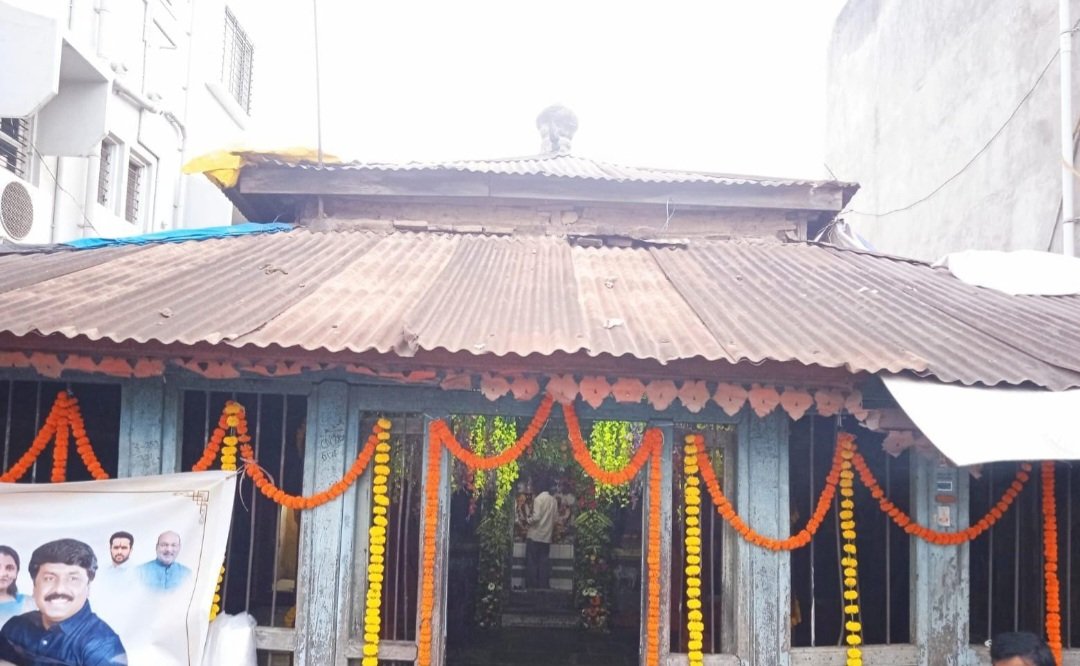 तासगावच्या दीडशे वर्षांच्या सांस्कृतिक वारशाचा अमूल्य ठेवाही ठरतोय जीर्णोद्धाराची गरज! ​तासगावच्या गुरुवार पेठेतील श्री विठ्ठल-रुक्मिणी मंदिराचा समृद्ध इतिहास व धार्मिक परंपरा