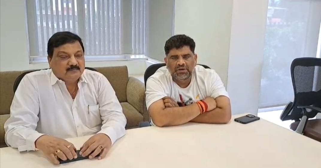 अणुऊर्जा प्रकल्पाला स्थानिकांचा ठाम विरोध असताना तो मोडून काढण्यासाठी राज्य सरकार ,प्रशासन आणि पोलीस यंत्रणेचा गैरवापर करत आहेत