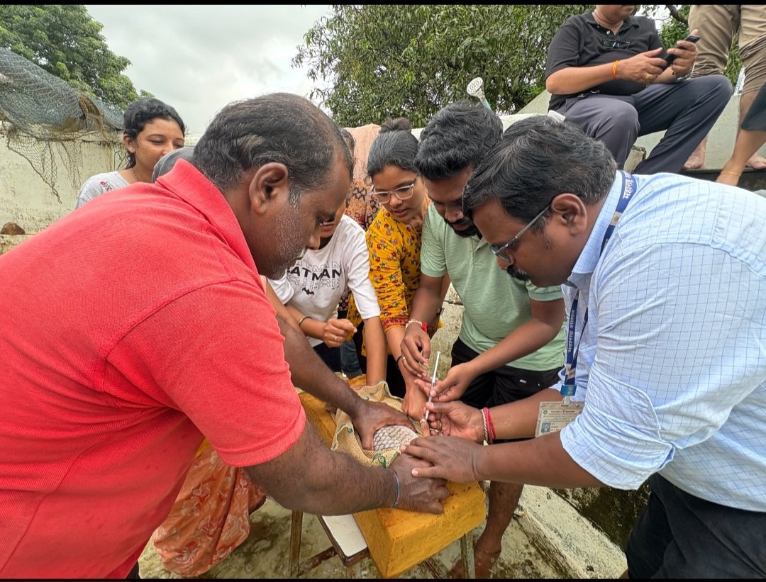 सहाय्यक मत्स्यव्यवसाय आयुक्तांची मुळदे येथील मत्स्य संशोधन व संवर्धन प्रकल्पास भेट*