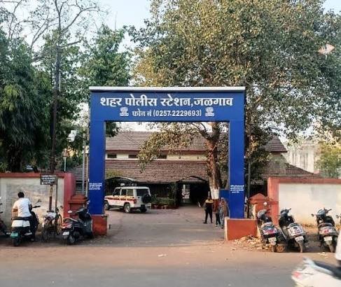 *कॉफी शॉपच्या नावाखाली अश्लील चाळे; जळगावच्या 'हेवन कॅफे' मालकाविरुद्ध गुन्हा दाखल*