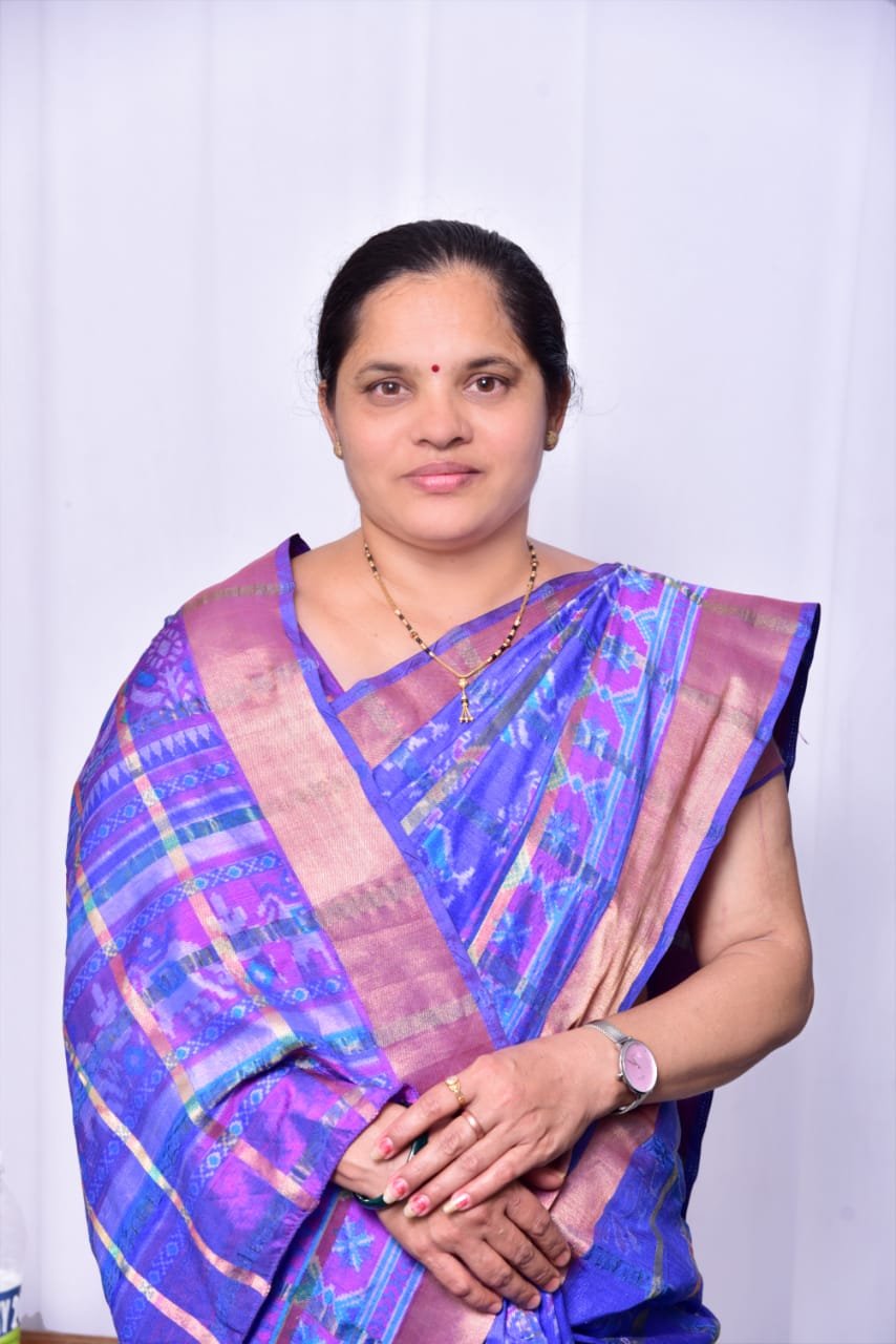 जनतेचा विश्वास, सेवेसाठी समर्पित नेतृत्व कविता कैलास पाटील