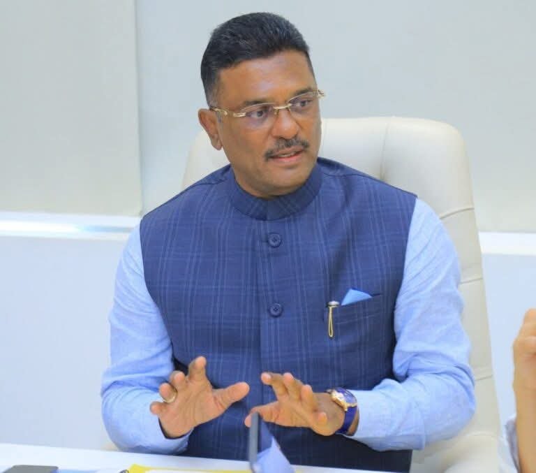 ३० जून २०२६ पर्यंत HSRP प्लेट बसवा; अन्यथा १ जुलैपासून दंडात्मक कारवाई