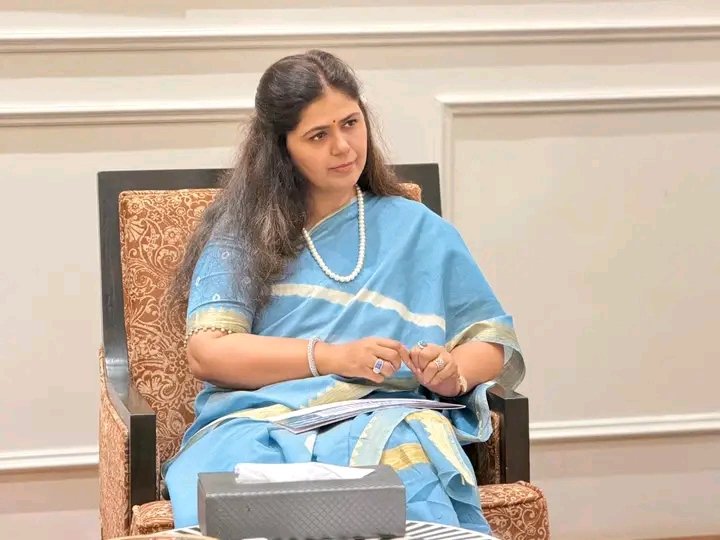 पंतप्रधान नरेंद्र मोदी यांच्या इंधन बचतीच्या संदेशाला प्रतिसाद; पर्यावरण संवर्धनासाठी कार्यकर्त्यांनी पुढाकार घ्यावा मंत्री पंकजाताई गोपिनाथराव मुंडे 