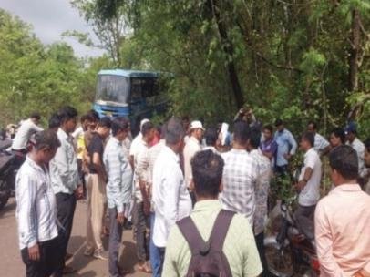 कुणकेश्वरच्या वाळू माफियांना ग्रामस्थांचा दणका 