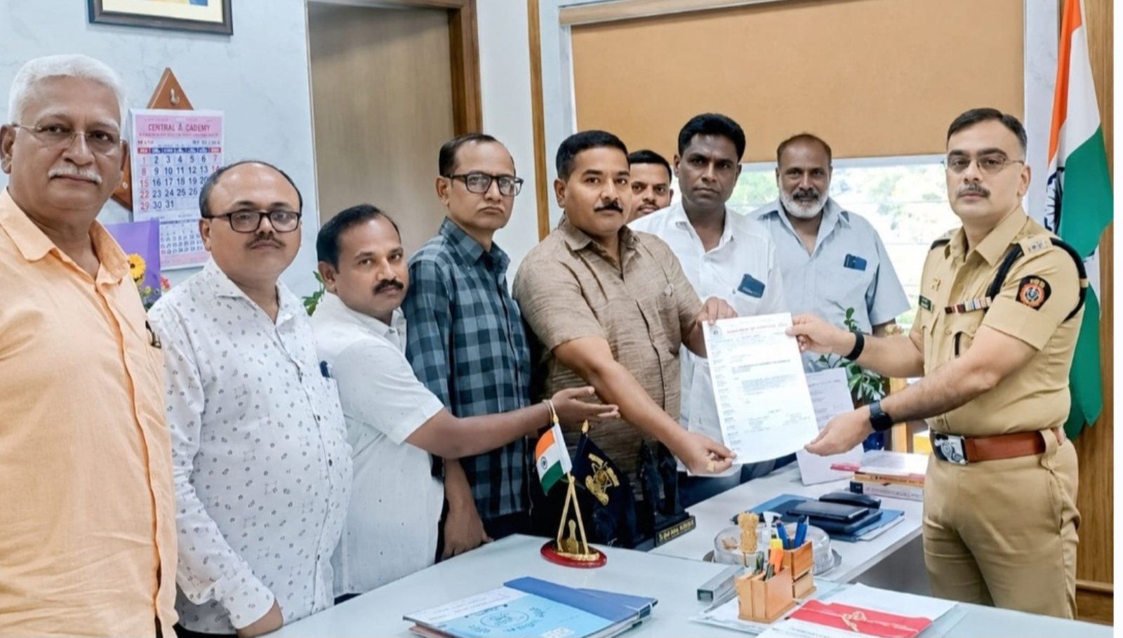 ​मोका'ची  कायद्याची भीती घालून पानपट्टी चालक - मालकांची  लूट; सांगली जिल्हा पान असोसिएशन आक्रमक, पोलीस अधीक्षकांकडे धाव