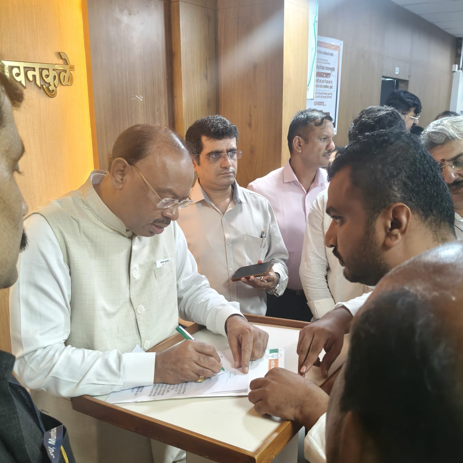 प्रांत कार्यालयावरून कवठेमहांकाळात राजकीय स्फोट!; "जनतेची दिशाभूल थांबवा, अन्याय खपवून घेणार नाही" – भाजप तालुकाध्यक्ष उदयराजे भोसले यांचा सरकारला थेट इशारा, आमदार रोहित पाटील यांच्यावर घणाघाती हल्लाबोल